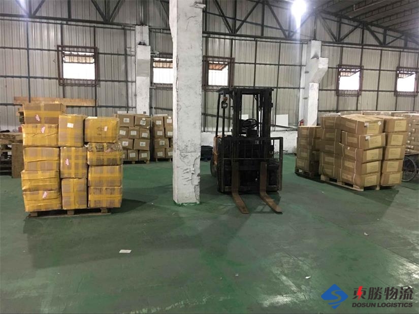 深圳倉庫租賃，深圳到香港物流運(yùn)輸, 深圳工廠裝貨送香港九龍,深圳到香港物流,香港深圳貨運(yùn)運(yùn)輸,深圳香港進(jìn)出口,深港物流專線,中港物流