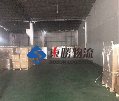 深圳倉庫租賃，深圳到香港物流運(yùn)輸, 深圳工廠裝貨送香港九龍,深圳到香港物流,香港深圳貨運(yùn)運(yùn)輸,深圳香港進(jìn)出口,深港物流專線,中港物流