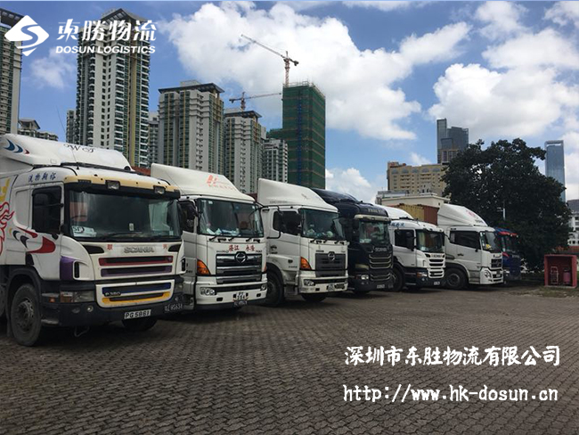 玻璃展柜深圳到香港物流應(yīng)該注意哪些事項(xiàng)呢？深圳到香港物流,香港深圳貨運(yùn)運(yùn)輸,深圳香港進(jìn)出口,深港物流專線,中港物流,東勝物流集團(tuán)-大件物流到香港