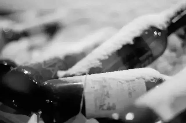 冬天該如何運(yùn)輸和保存紅酒？_深圳市東勝物流有限公司-深圳到香港物流,香港深圳貨運(yùn)運(yùn)輸,深圳香港進(jìn)出口,深港物流專線,中港物流,東勝物流集團(tuán)-大件物流到香港