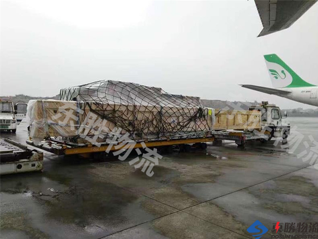 物流穩(wěn)定持續(xù)發(fā)展，中港物流突飛猛進(jìn)！東勝物流--深圳到香港物流,香港物流專線,深圳香港進(jìn)出口,中港物流,香港深圳貨運(yùn)運(yùn)輸,深圳市東勝物流有限公司