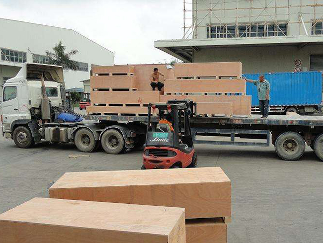 澳門參展品貨運專線_澳門展會物流運輸；深圳到香港物流-香港物流專線-中港貨運物流運輸專線-佛山到香港物流專線-一般貿(mào)易進出口報關代理-倉儲配送-深圳市東勝物流有限公司