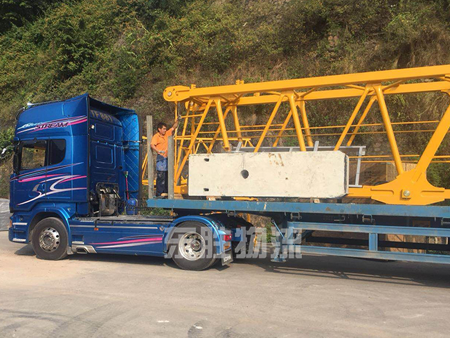 水泥預(yù)制件運(yùn)輸?shù)较愀郏筘浰喟暹\(yùn)輸?shù)较愀郏囝A(yù)支件到香港物流運(yùn)輸，水泥支撐墊塊發(fā)香港物流；深圳到香港物流,香港物流專線,深圳香港進(jìn)出口,中港物流,香港深圳貨運(yùn)運(yùn)輸-深圳市東勝物流有限公司