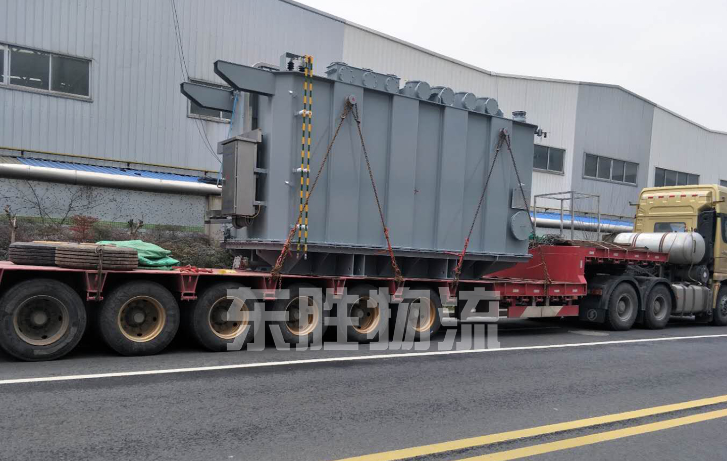 佛山到香港物流公司，佛山到香港運(yùn)輸，佛山到香港中港平板車運(yùn)輸圖