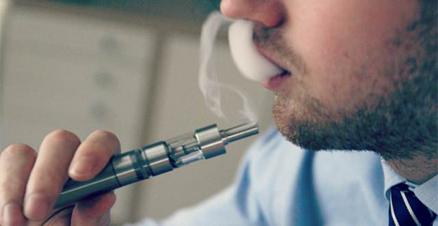 電子煙出口香港，電子煙運輸?shù)较愀坶T到門運輸案例